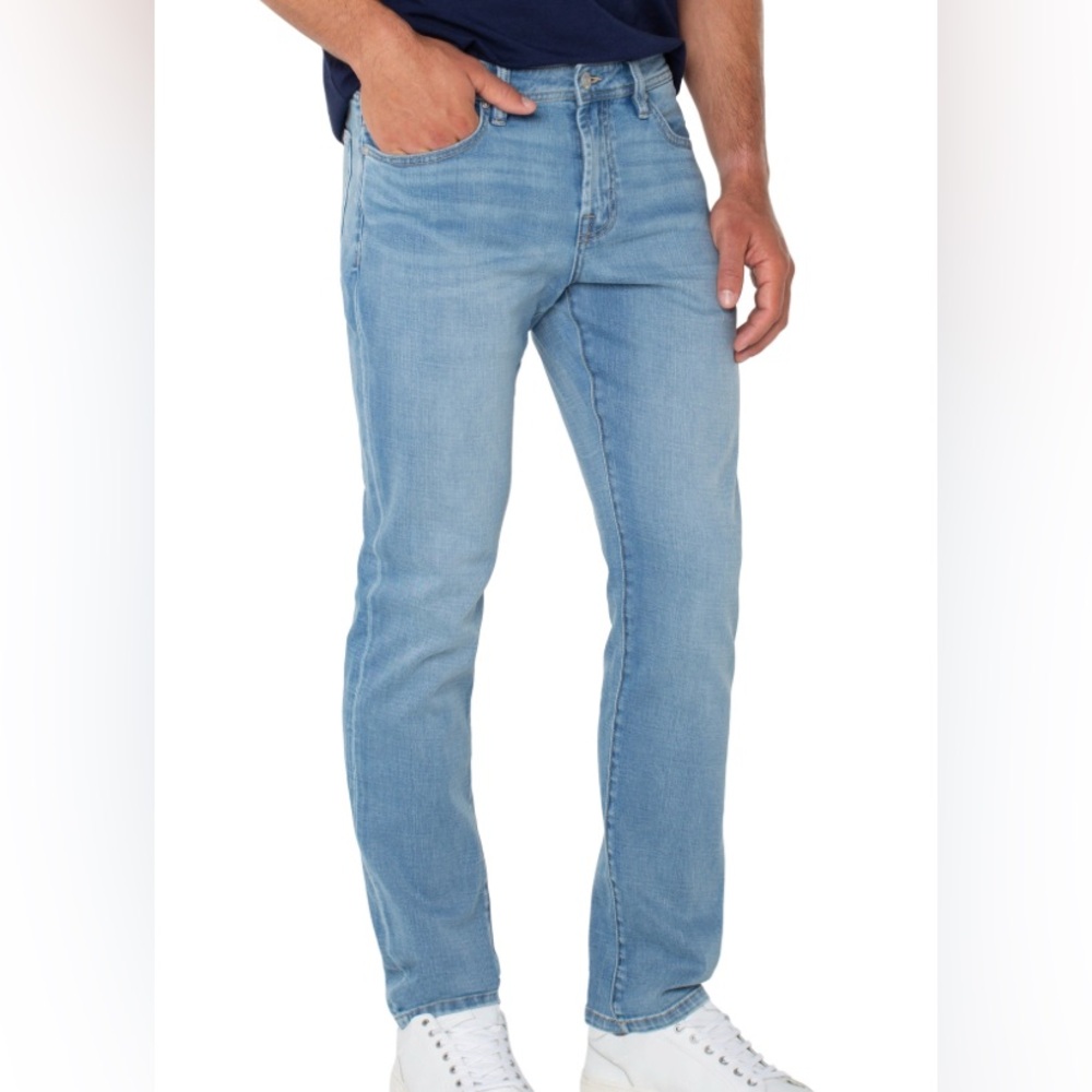Joe’s Jeans The Slim Stretch Jeans | Raphael Wash (Light Blue) | Size 29